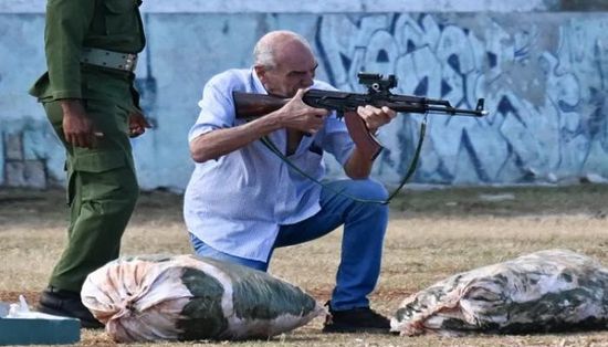 ترامب يلمح لتطبيق &laquo;النموذج الفنزويلي&raquo; في كوبا