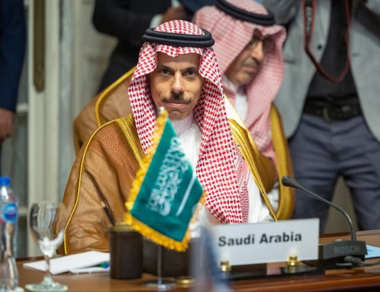 وزير الخارجية السعودي يشارك في اجتماع القاهرة