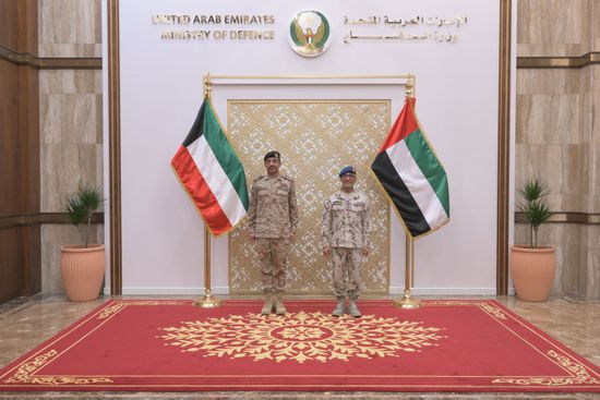 رئيسُ أركان الإماراتي يستقبل نظيره الكويتي