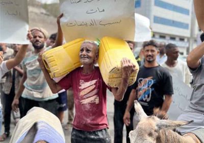 وقفة احتجاجية سلمية في صيرة تنديدا بأزمة المياه