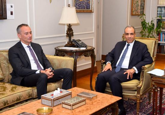 وزير الخارجية المصري يبحث مع الممثل الأعلى لغزة تطورات الأوضاع بالقطاع