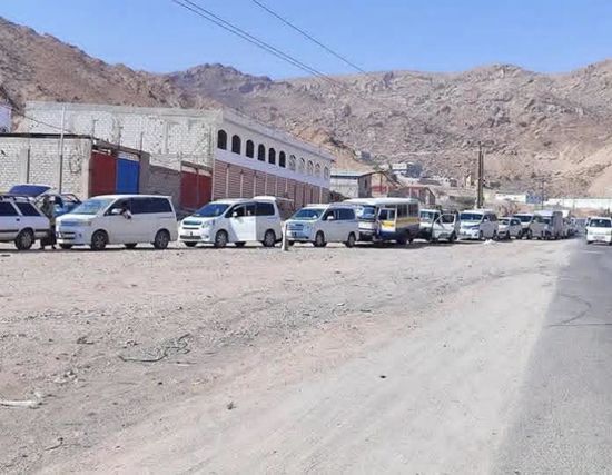 أزمة نقص الغاز تضرب مدن ساحل حضرموت وطوابير أمام المحطات