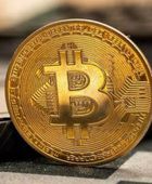 البيتكوين تكسر 60 ألف دولار هبوطاً وسط تصفيات قسرية