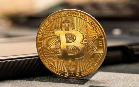 البيتكوين تكسر 60 ألف دولار هبوطاً وسط تصفيات قسرية
