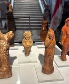 اليونان تعيد 6 قطع أثرية إلى مصر