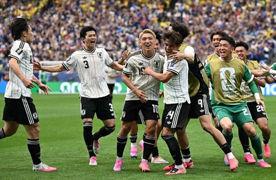 منتخب اليابان يحرز الهدف الأول في شباك البرازيل