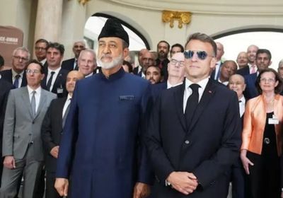 ماكرون: فرنسا وعمان ستعملان على إزالة الألغام من مضيق هرمز