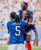 فرنسا تكتسح السويد بثلاثة أهداف في كأس العالم 