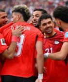 منتخب مصر يهدي جامعة جونزاجا قمصان الفريق 