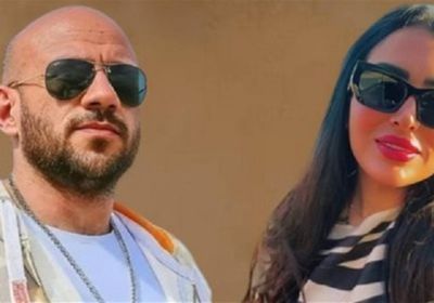 مي كمال تعلن انفصالها رسميًا عن أحمد مكي