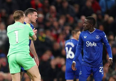 إيفرتون يضم هاكني من ميدلسبره بعقد يمتد لخمس سنوات