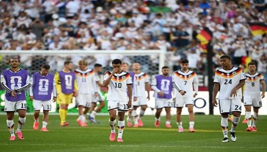 ناجلزمان يرحل عن تدريب ألمانيا عقب الخروج من كأس العالم