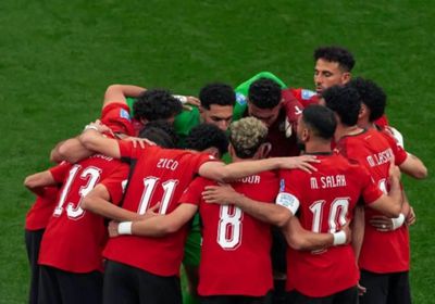 صلاح أساسيا مع منتخب مصر أمام أستراليا 