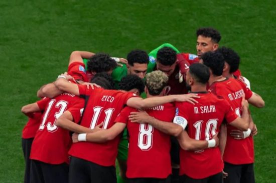صلاح أساسيا مع منتخب مصر أمام أستراليا 