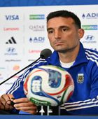 فريق عظيم.. سكالوني يشيد بمنتخب الرأس الأخضر