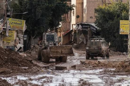 قوات الاحتلال تستولى على منزل فلسطيني بجنين