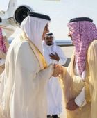 في زيارة رسمية.. وزير خارجية البحرين يصل الرياض 