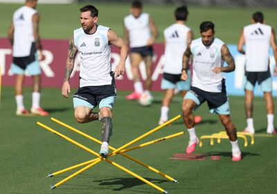 عاصفة رعدية تؤخر استعداد منتخب الأرجنتين لمواجهة مصر