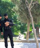 إصابة 18 شخصا بجروح بينهم أربعة عناصر شرطة جراء الانفجارين في دمشق&nbsp;&nbsp;