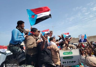 جماهير سقطرى ترفض الوصاية السعودية على أرض الجنوب