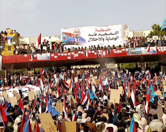 جماهير "التصعيد ضد الوصاية" تتعهد: لا عودة إلى الوحدة أبدا