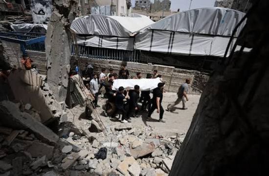 مسؤولو صحة: مقتل 4 فلسطينيين في غارات إسرائيلية على غزة