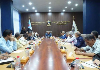 أمانة الانتقالي تدين اعتداء سلطات الوصاية على المتظاهرين في عدن والمكلا