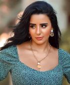 بكلمات مؤثرة.. الفنانة إيمان سلامة تعلن وفاة والدها وتطلب الدعاء له
