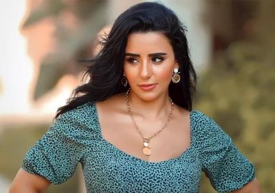 بكلمات مؤثرة.. الفنانة إيمان سلامة تعلن وفاة والدها وتطلب الدعاء له