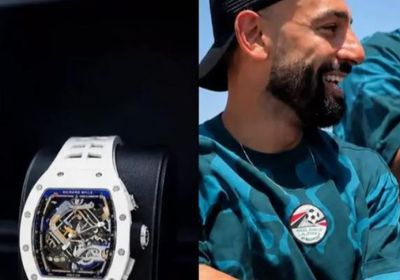 ساعة محمد صلاح الفاخرة تخطف الأنظار.. تعرف على سعرها