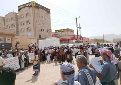 صفقات الإفراج عن الإرهابيين.. لماذا يستفزون الجنوب وأسر شهدائه؟