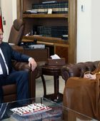 رئيس لبنان يستقبل سفير الإمارات لدى بيروت