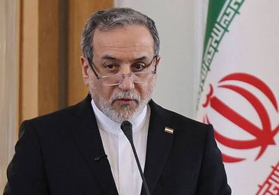 عراقجي يعود إلى طهران حاملاً مقترح عمان بشأن هرمز