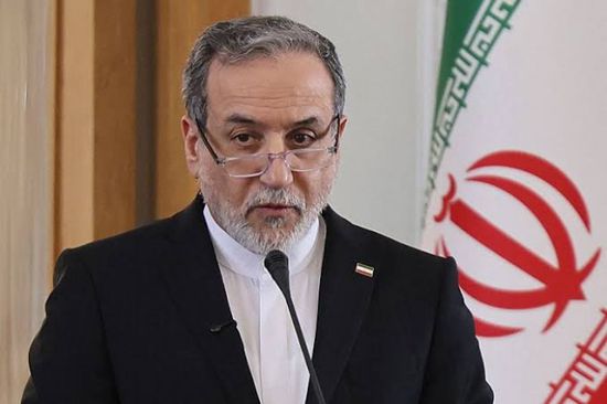 عراقجي يعود إلى طهران حاملاً مقترح عمان بشأن هرمز