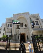 قصة عقد مجلس الشعب السوري الانتقالي أولى جلساته