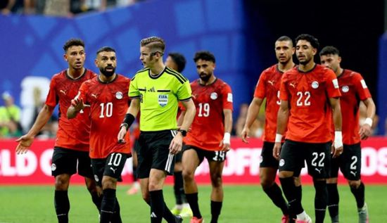 "فيفا" يقرر استبعاد حكم مباراة مصر والأرجنتين