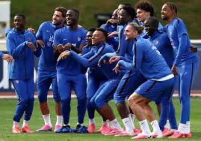 باركولا وتشواميني مع فرنسا ولا تغيير في تشكيلة إسبانيا في قبل نهائي كأس العالم