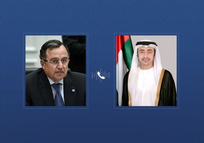 عبدالله بن زايد يتلقى اتصالاً هاتفياً من أمين عام الجامعة العربية