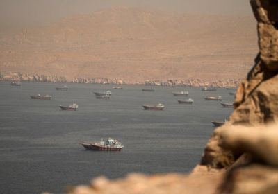 إيران تعلن استهداف ناقلتي نفط في هرمز 