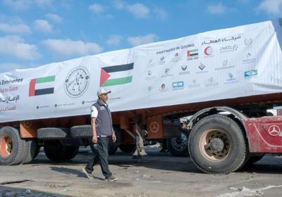 &nbsp;5 قوافل إماراتية تدخل غزة محملة بـ980 طناً من المساعدات