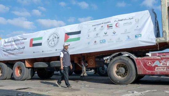 &nbsp;5 قوافل إماراتية تدخل غزة محملة بـ980 طناً من المساعدات