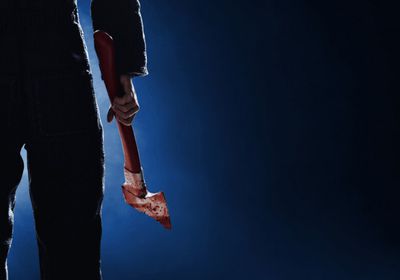 "هاي هتلر".. رجل مسلح بفأس يهاجم سياحًا إسرائيليين في منغوليا