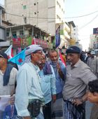 قوات مدعومة سعوديا تعترض مسيرة جماهيرية في المكلا