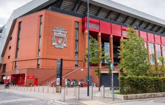 ليفربول يجري محادثات مع تحالف باتيا بشأن استثمار لشراء حصة أقلية