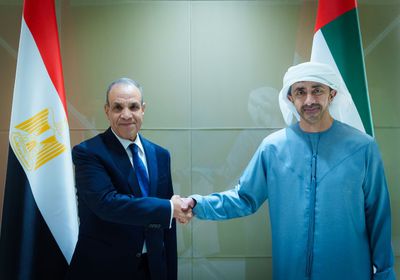عبدالله بن زايد يستقبل وزير الخارجية المصري في أبوظبي