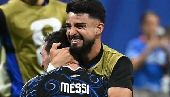 لاعب أرجنتيني وحيد يرفض إدارة الظهر لتتويج إسبانيا