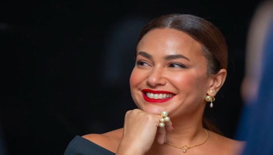 هند صبري تدعو بالسلامة لتونس بعد موجة الحرائق