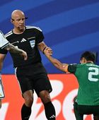 ماندي يكشف تفاصيل تدخل ميسي ويؤكد اعتذاره بعد الواقعة