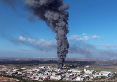 مستوطنون إسرائيليون يضرمون النار في مسجدين بالضفة الغربية المحتلة