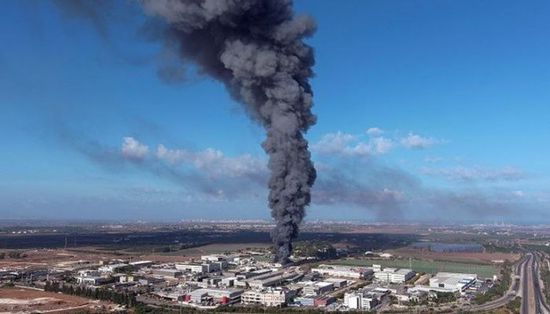 مستوطنون إسرائيليون يضرمون النار في مسجدين بالضفة الغربية المحتلة